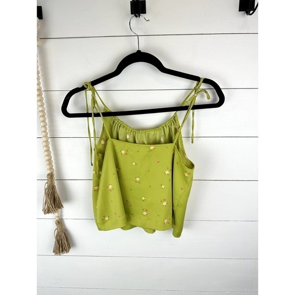 Pre-Loved Urban Outfitters flowy, silky, tie strap crop top S - Picture 3 of 5